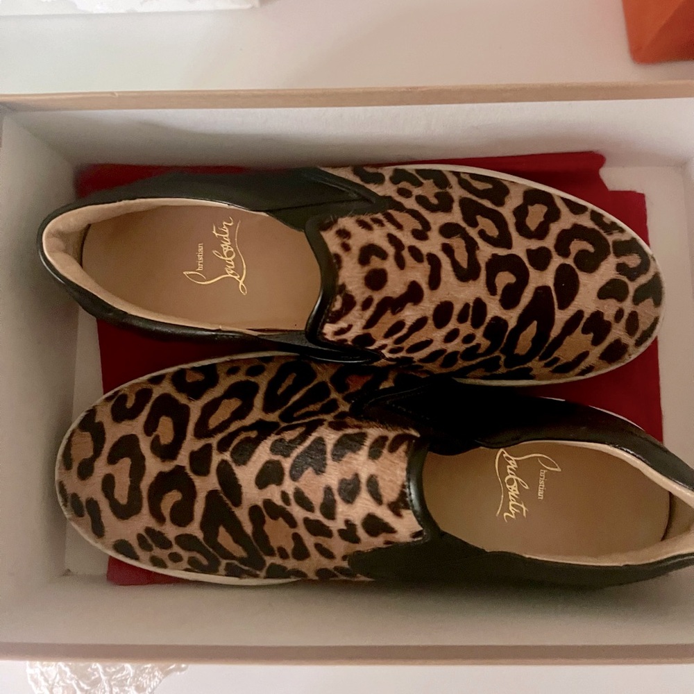 CHRISTIAN LOUBOUTIN LEOPARD PRINT CALF HAIR MASTER KEY SNEAKERS IN EUC